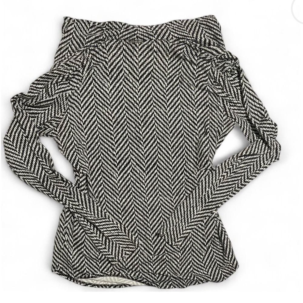 MICHAEL KORS SIZE M Black and White Herringbone Long Sleeve Top - Picture 3 of 4